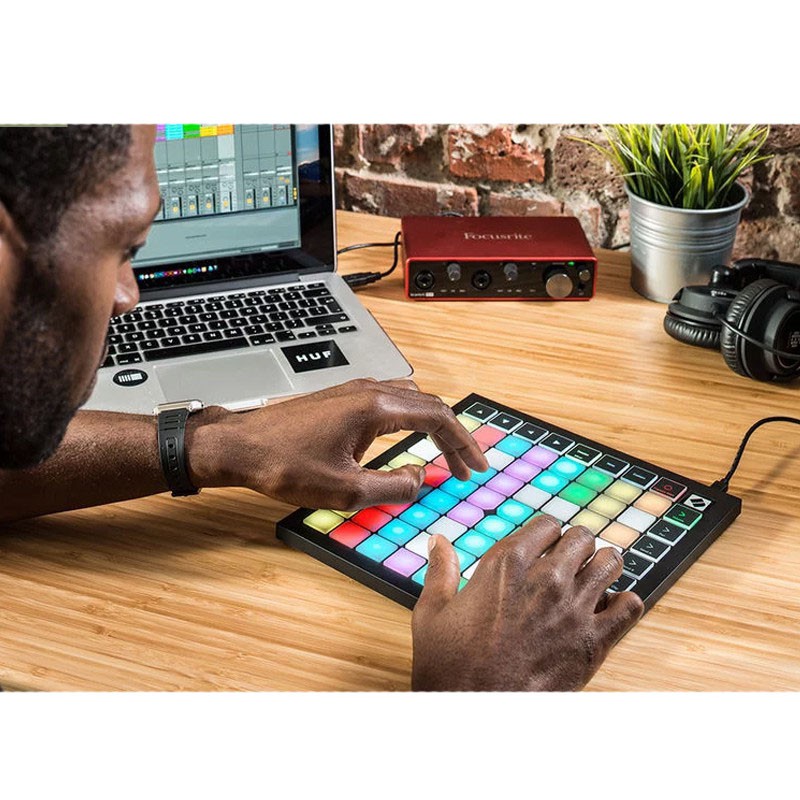 Bàn sáng tác nhạc điện tử Novation Launchpad MK2, Launchpad MK3, Launchpad X