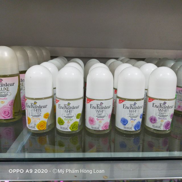 Lăn Khử Mùi ENCHANTEUR WHITE