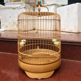 Lồng chim yến và khuyên phóng