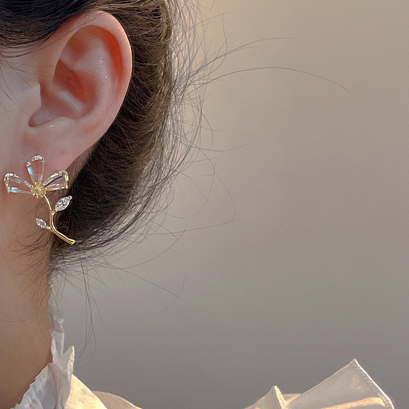Korean Fashion Diamond Flower Earrings with Gemstones