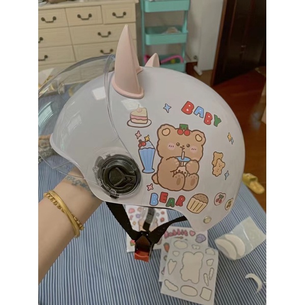 MŨ BẢO HIỂM TAI MÈO TẶNG KÈM STICKER