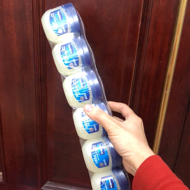 Sáp bôi nẻ vaseline