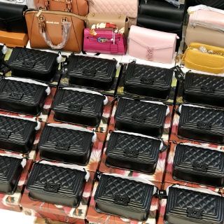 Túi full đen lót đỏ da mịn xịn