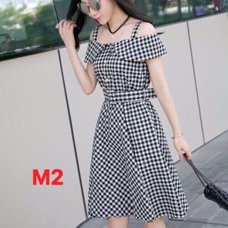 Đầm caro trễ vai