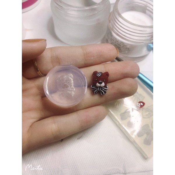 khuôn hấu nơ làm nail