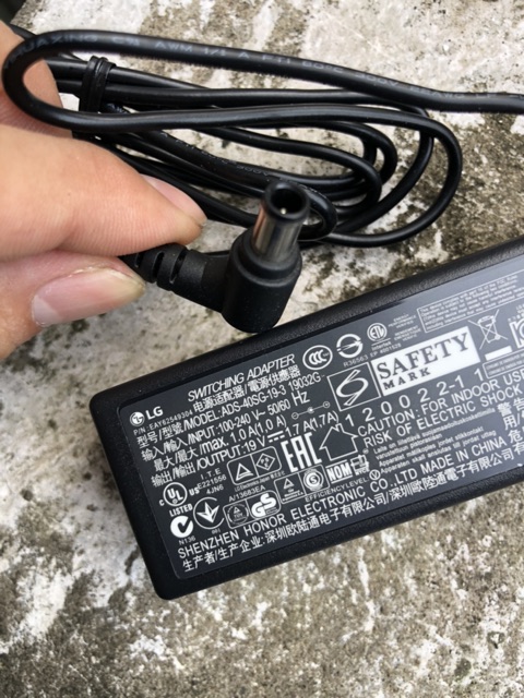 Sạc loa 19v 1.7a chính hãng