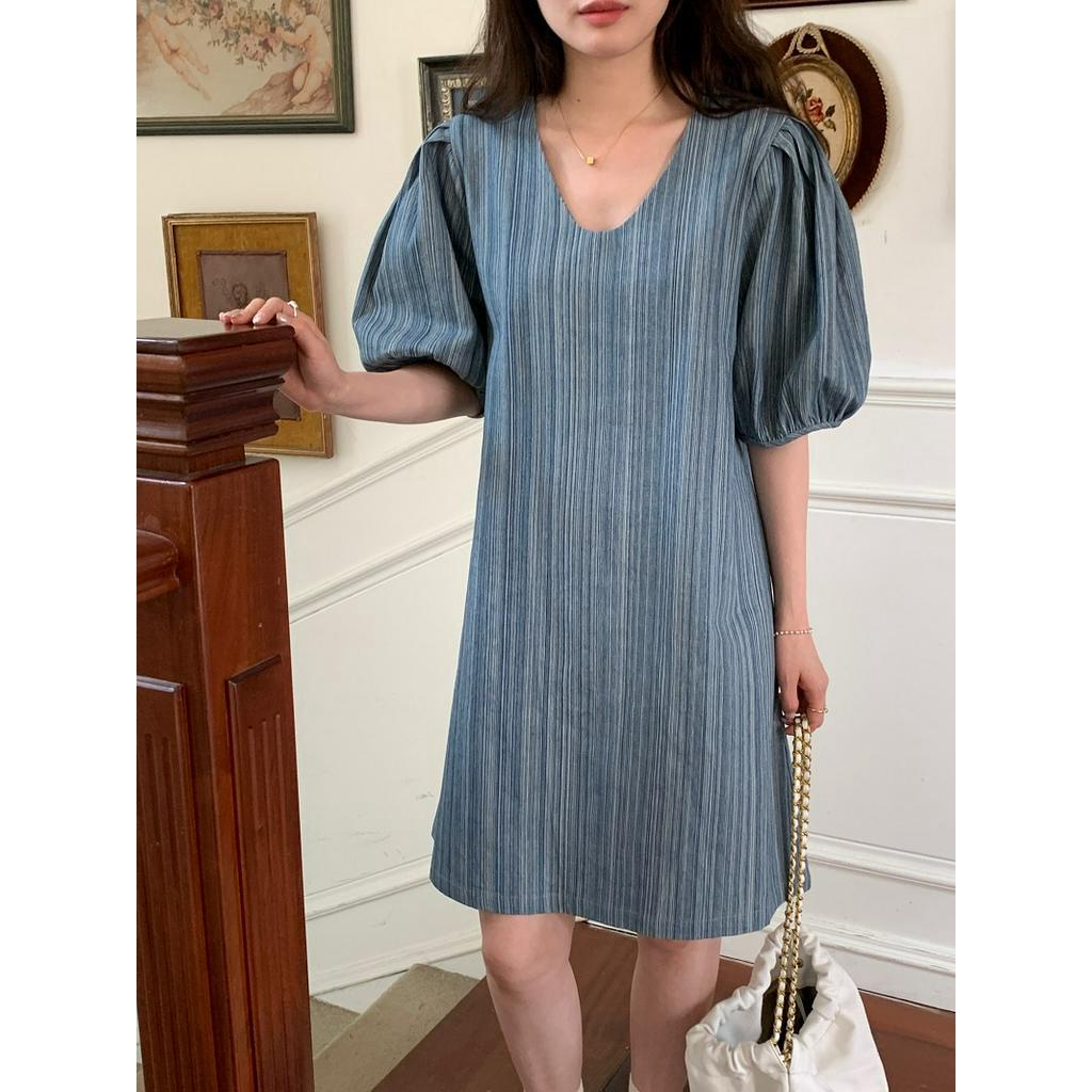 Đầm Denim Cổ V Tay Phồng Dáng Rộng Kẻ Sọc Kiểu Retro Sành Điệu 62245