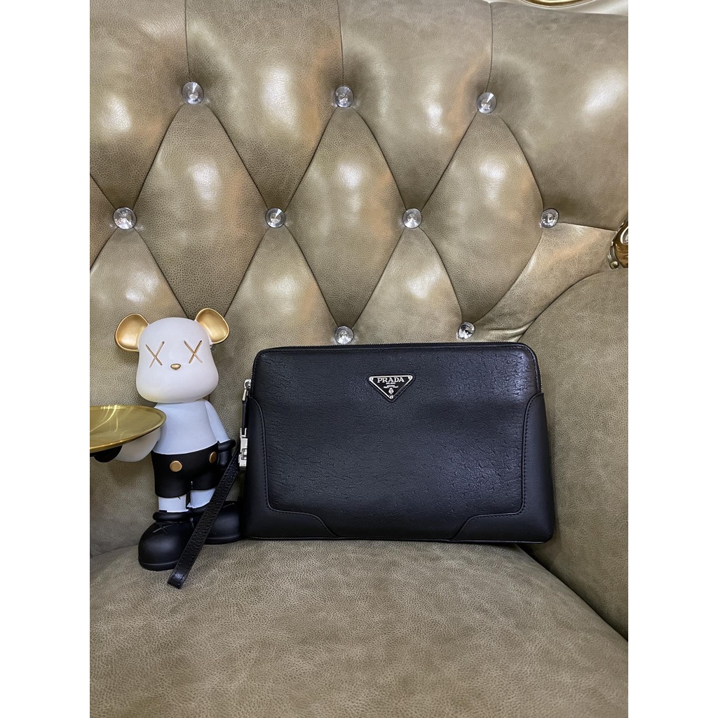 Ví cầm tay da thật thời trang cao cấp Prada thiết kế logo kim loại thời thượng