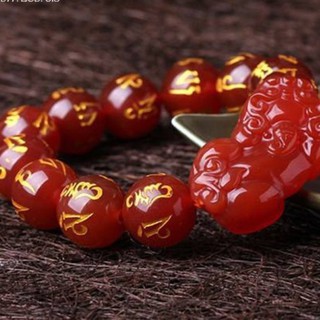 Vòng Tay Phong Thủy Tỳ Hưu Đá Mã Não Đỏ Khắc Kinh Phật