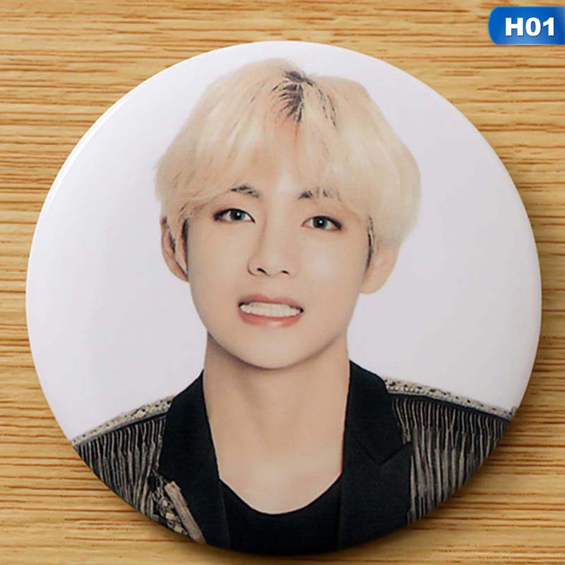 Set 2 huy hiệu cài áo / mũ/ balo phong cách BTS