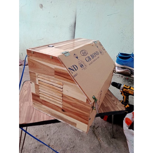 Chuồng nuôi bò sát gỗ ghép và mica KB5 D50 R30 C30cm