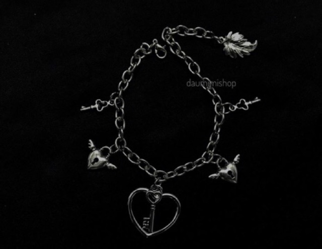 Vòng Hợp Kim phối charm | BigBuy360 - bigbuy360.vn