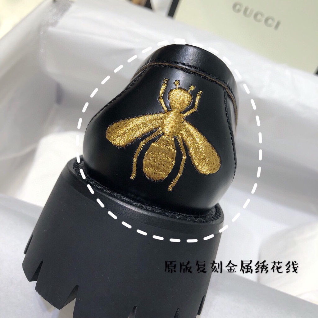 Giày Lười Da Với Đế Rãnh Ngựa