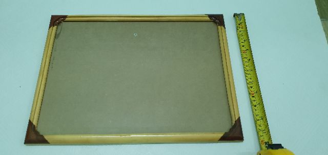 Khung bằng khen 30 x 40 cm viền gỗ