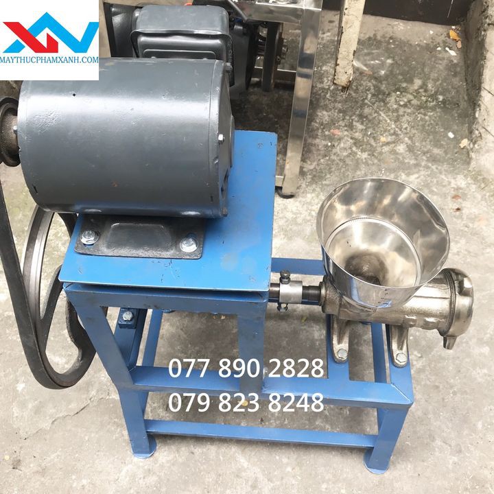 Máy xay thịt, xay xương gà 20KG 1 ngày
