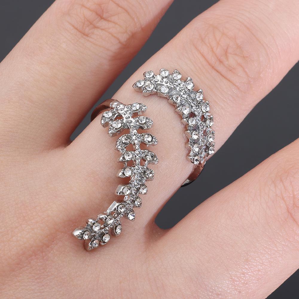 Nhẫn Hình Hoa Hồng Sang Trọng