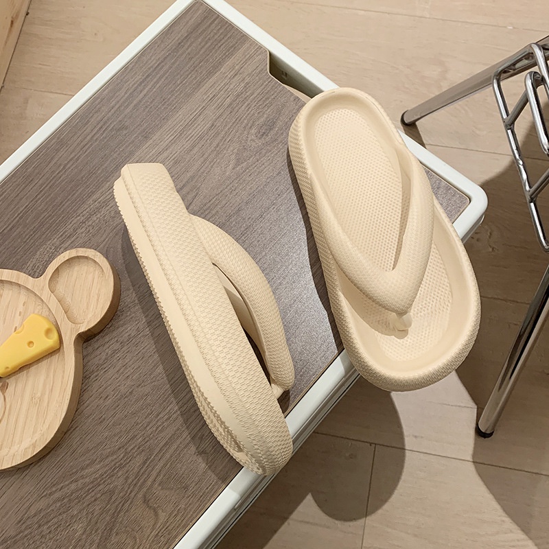 Dép Xỏ Ngón Đế Dày Bằng Nhựa EVA Họa Tiết Hoạt Hình Phong Cách Hàn Quốc Thời Trang Đi Biển Cho Nữ Tth038