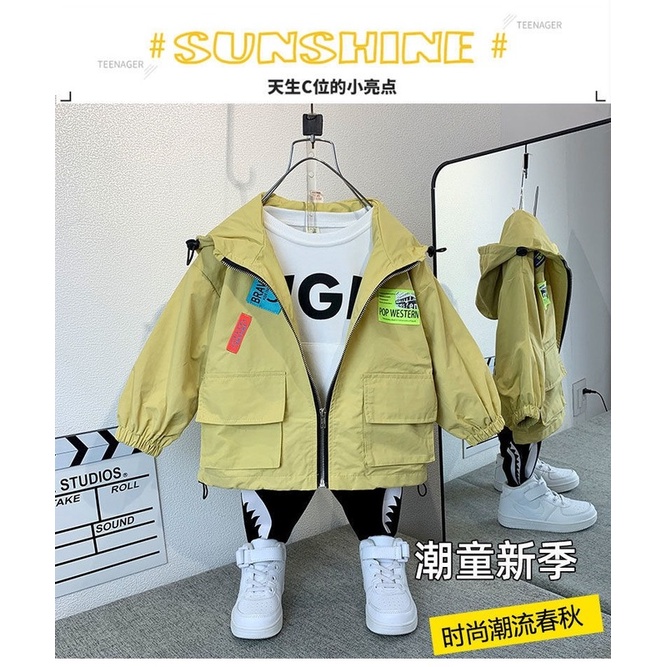 Áo khoác thời trang xuân thu phong cách Hàn Quốc cho bé