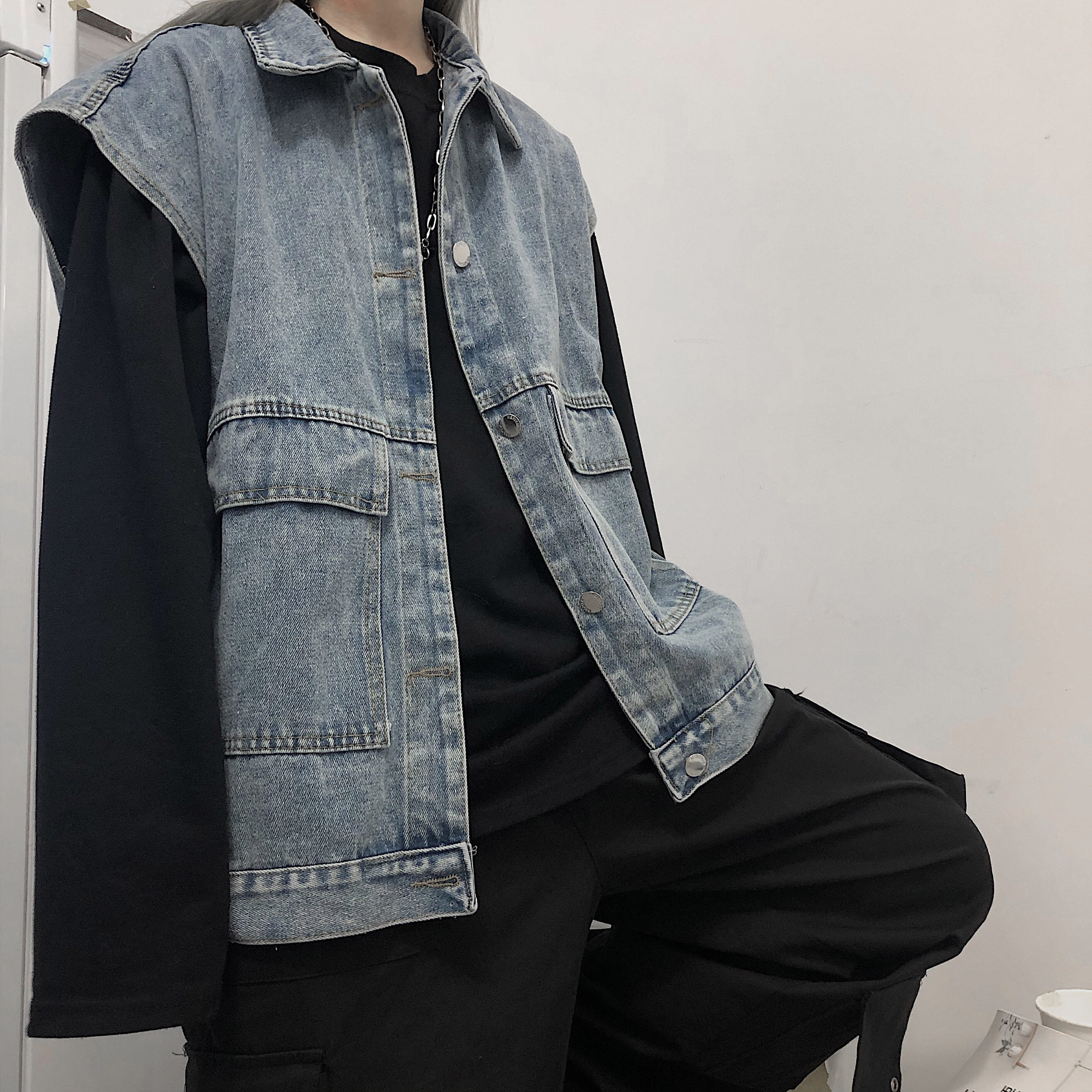 Áo Khoác Denim Không Tay Dáng Rộng Phối Túi Cá Tính Dành Cho Nam Và Nữ 22838 | BigBuy360 - bigbuy360.vn