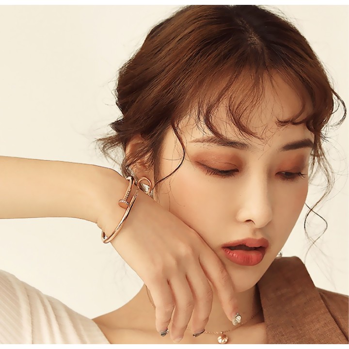 VÒNG TAY CAO CẤP CÂY ĐINH SIÊU CÁ TÍNH NHÀ PINKPINKLOVE