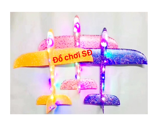Máy bay múp có đèn