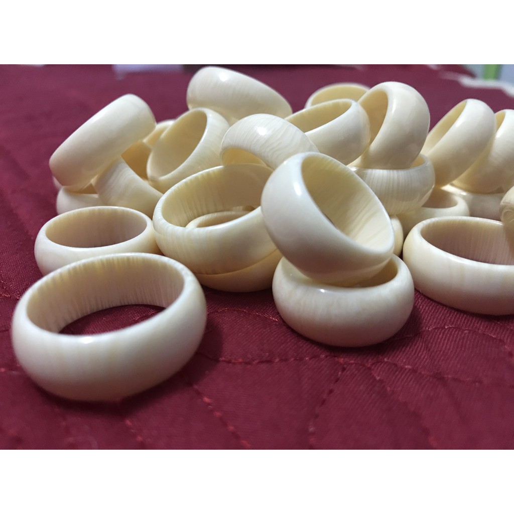 Nhẫn Xương Mỹ Nghệ - Màu Ngà 10mm