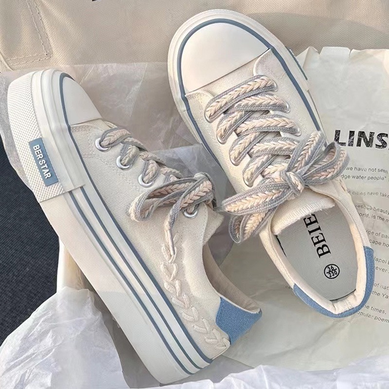 Giày thể thao sneaker nữ BNR cổ thấp vải canvas đế cao su 3.5 cm phối dây tết màu kem xanh/ đen trắng