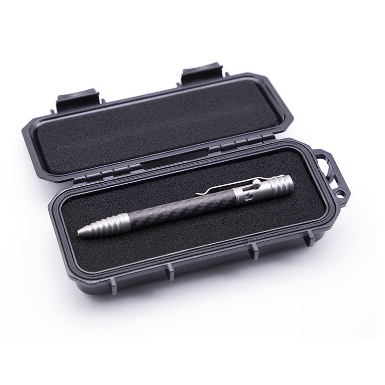 Bút Tactical Titanium - sợi Carbon của Tacray cơ chế bolt-action