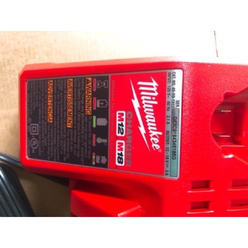 Sạc pin Milwaukee M12-M18v