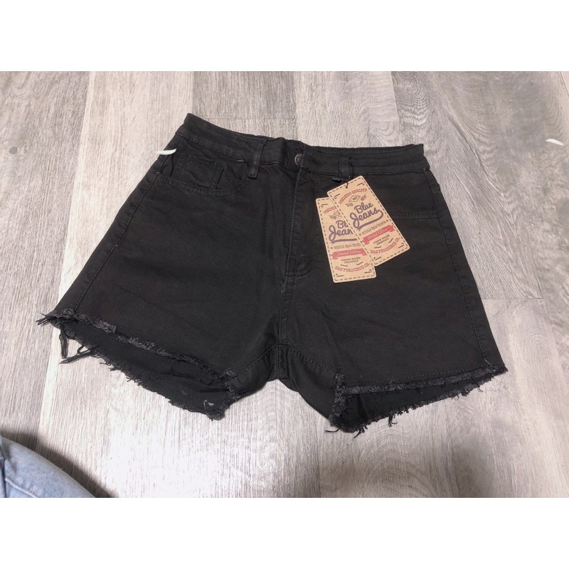 Quần Short Jean Đính Đá Hàn Quốc lắp lánh ( hình thật shop chụp ạ )( mẫu ngẫu nhiên )