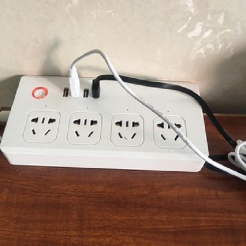 Ổ Cắm Thông Minh Wifi Tuya, Ổ Cắm Hẹn Giờ Tuya Smart Life 4 Cổng 4 USB Điều Khiển Độc Lập Từ Xa Từ Cổng Công Suất 2200W