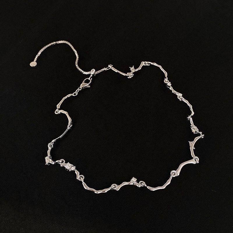 Vòng cổ họa tiết gợn sóng thời trang đơn giản 19A1179