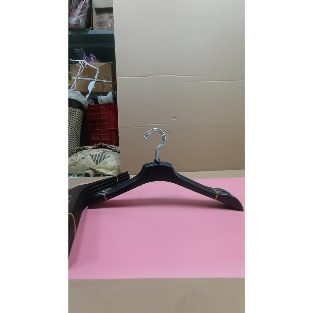 MÓC Nhựa - Móc Áo ĐEN DẸT  &quot;10 Cái &quot; Nữ &amp; Nam[ FREE SHIP-RẺ] treo quần áo- hợp thời trang