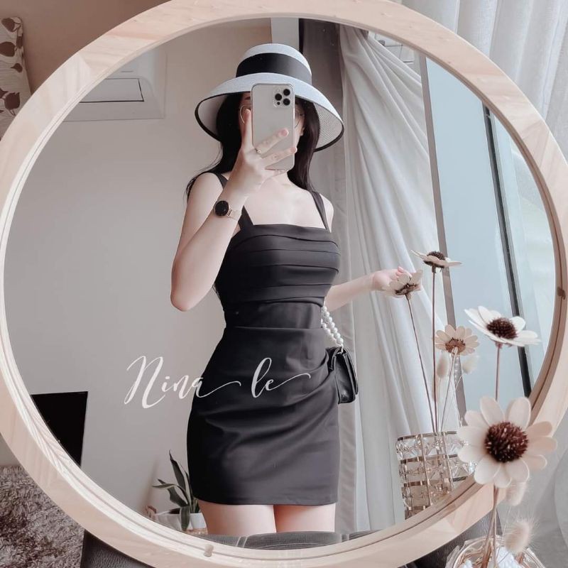 Đầm ôm hai dây băng quấn