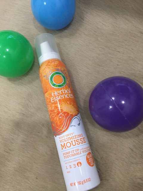 Mousse tạo hình và làm phồng tóc Herbal Essence Body Envy 192g (Mỹ)