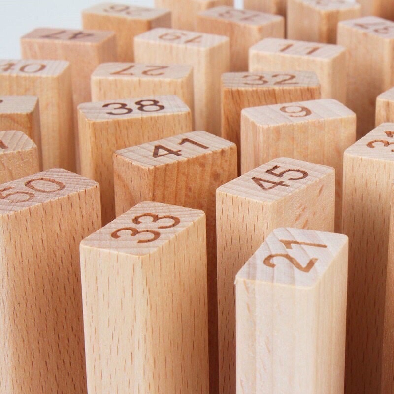Bộ rút gỗ xếp hình Domino Montessori hình khối giúp bé giải trí - Giúp trẻ rèn luyện tính cẩn thận và khéo léo.