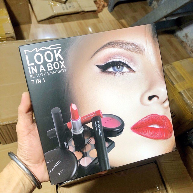 Hàng NEW Set trang điểm 7 món như hình (HOT TREND) | BigBuy360 - bigbuy360.vn