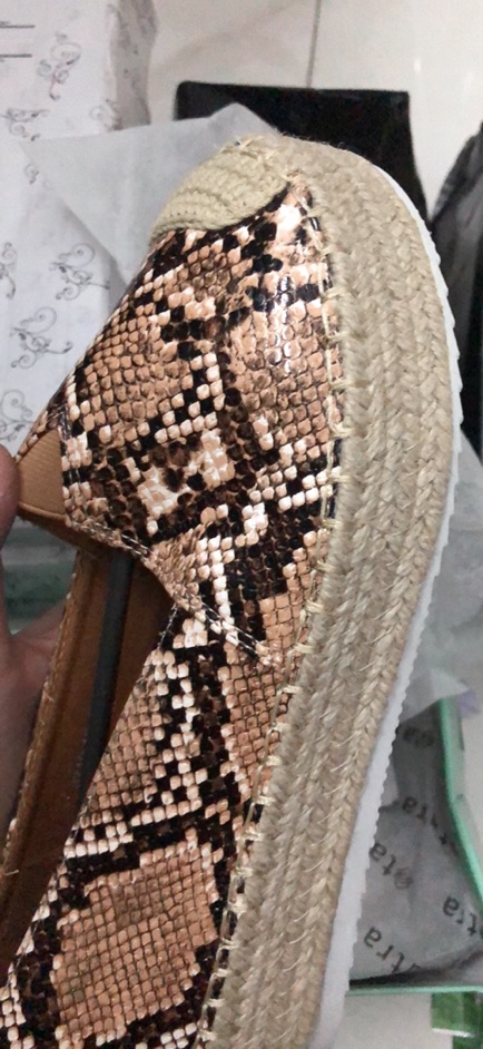 [SẴN 37,38] giày slipon họa tiết rắn đế cói cao 4cm xuất khẩu mẫu mới 2020 | BigBuy360 - bigbuy360.vn