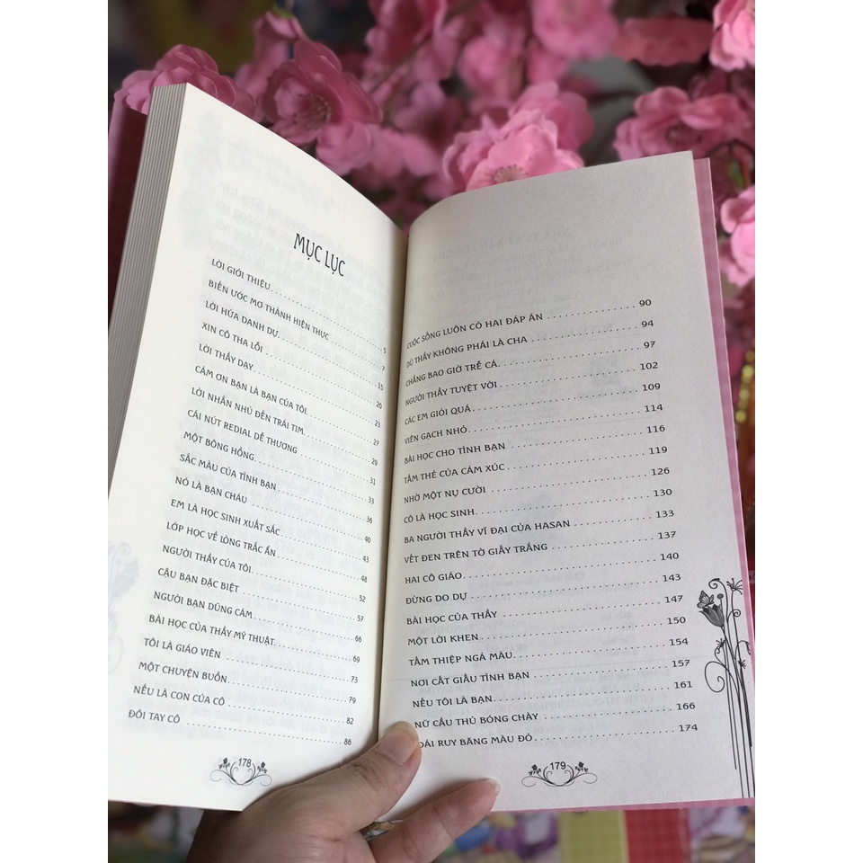 SÁCH - Sống đẹp mỗi ngày - Sống bằng cả trái tim - Yêu thương khi còn có thể