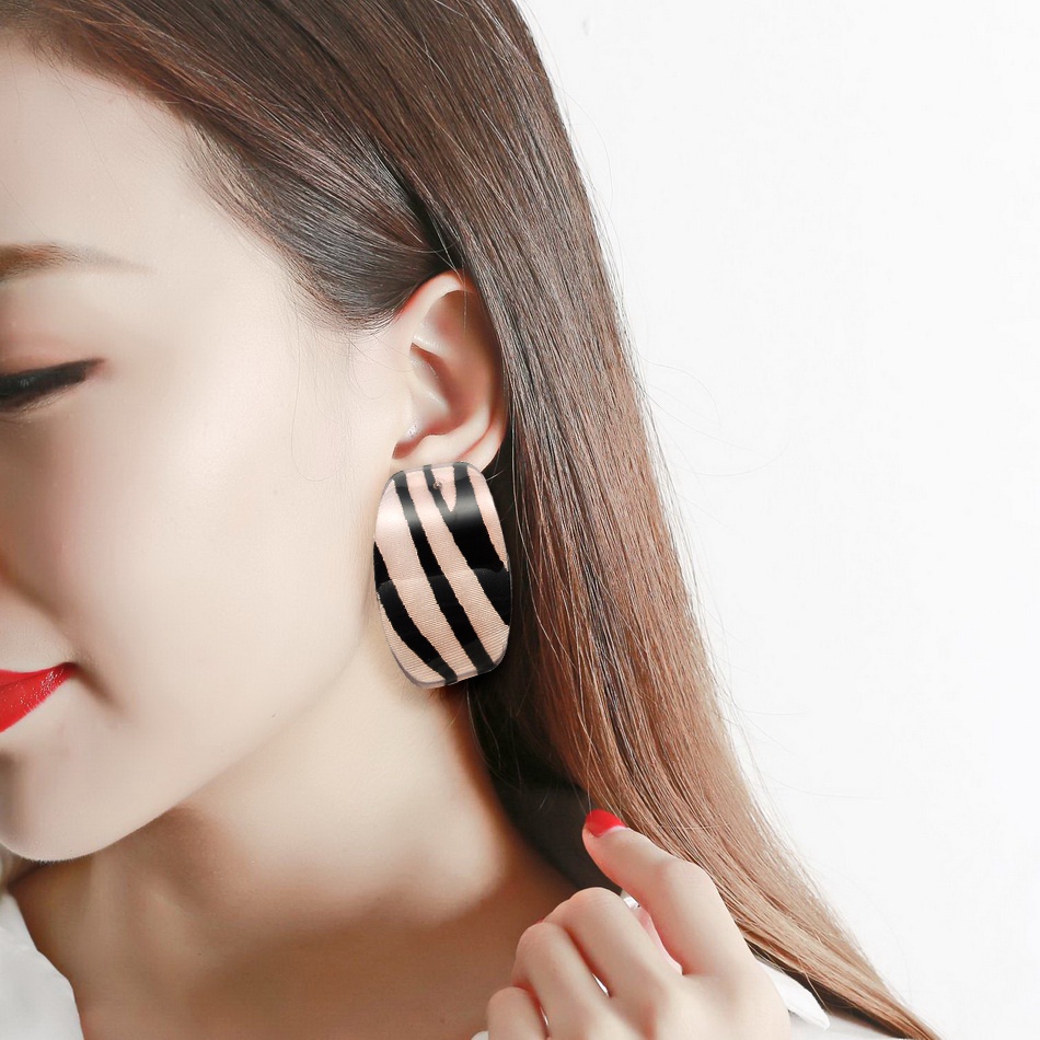 Bông Tai Họa Tiết Da Báo / Hình Học / Tròn / Vuông Phong Cách Retro Thời Trang