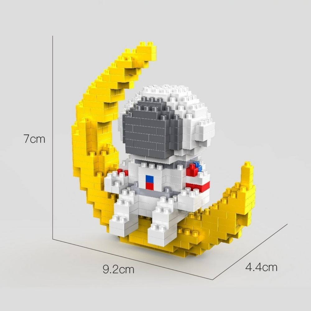 Đồ chơi khối lắp ghép hình phi hành gia mặt trăng cho trẻ nhỏ