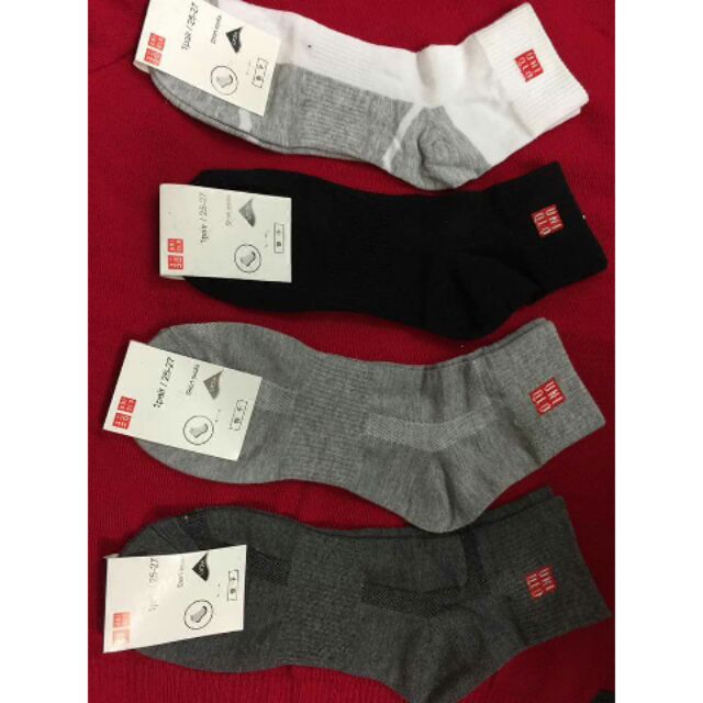 Tất nam uniqlo