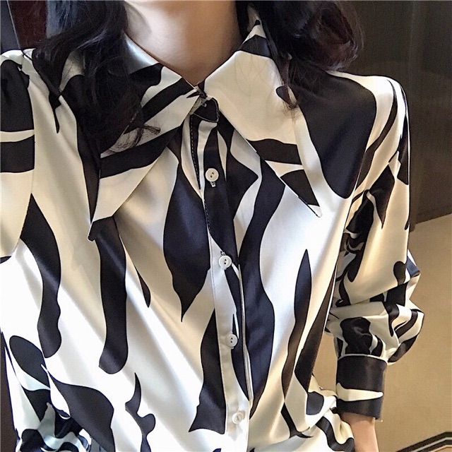 Áo sơmi phối màu hoạ tiết lạ mắt