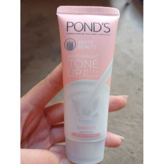 Kem sữa rửa mặt dưỡng trắng nâng tone da Ponds White Beauty 40g