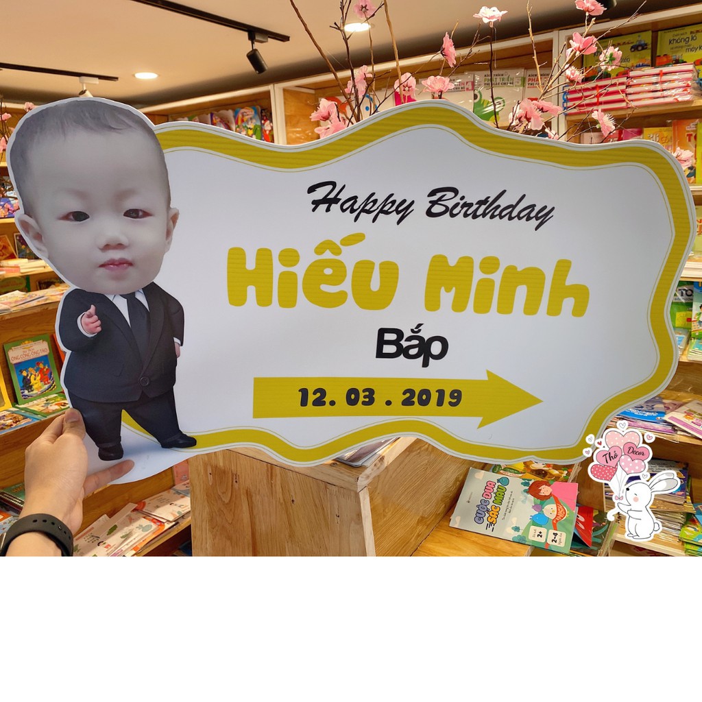 Bảng tên kèm ảnh Chibi, thông tin sinh nhật theo yêu cầu, nhiều kích thước lựa chọn