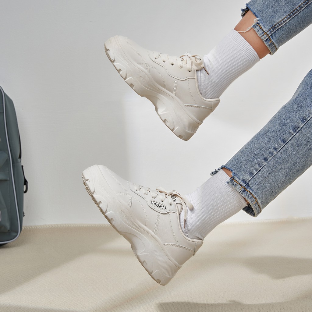 [Mã FAGREEN245 giảm 10% tối đa 30k đơn từ 99k] Giày Thể Thao Nữ giayBOM Trơn Màu Đế Cao 4 cm Full Da B963 | BigBuy360 - bigbuy360.vn