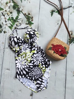 Bikini 1 mảnh cúp ngực