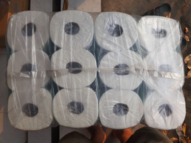 Giấy cuộn không lõi cao cấp Tione 920g