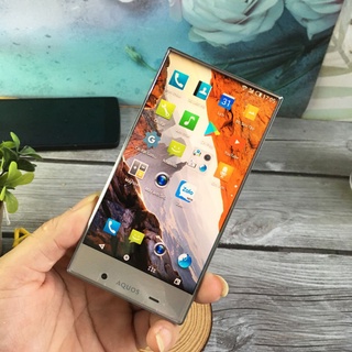Điện thoại sharp 305sh nhật bản, máy không viền ấn tượng, sử dụng bình thường