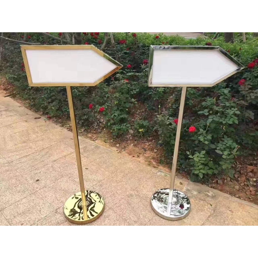 Bảng Chỉ Dẫn Hình Mũi Tên, Bảng Thông Tin